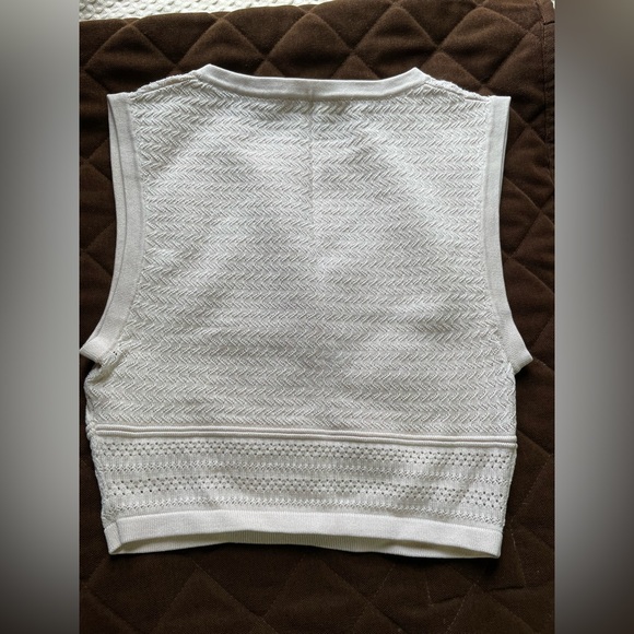 Babaton Pointelle Crop Tank - Picture 2 of 9